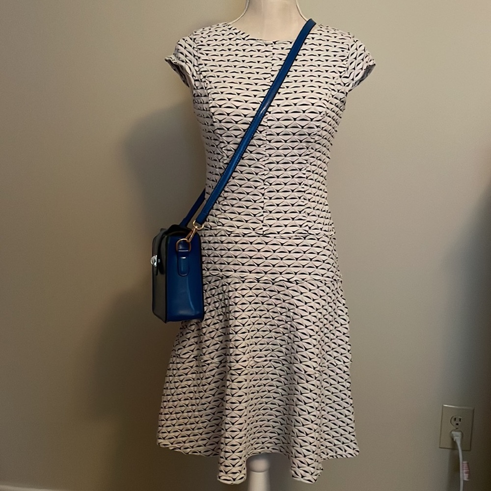 Sharagano fit and flare midi dress - size 4P - Picture 6 of 12